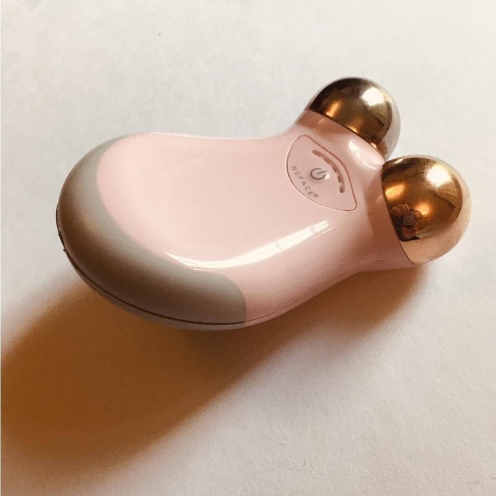 Mini Nuface facial toning device
